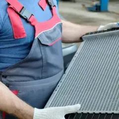 Jak wyczyścić chłodnicę z zewnątrz? Bezpieczny poradnik krok po kroku