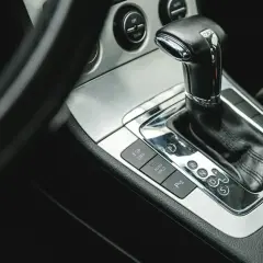 Objawy uszkodzonego sprzęgła hydrokinetycznego: Szarpie automat? Sprawdź!