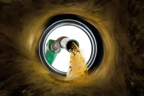 Diesel na benzynie? Co robić i jakie są konsekwencje?