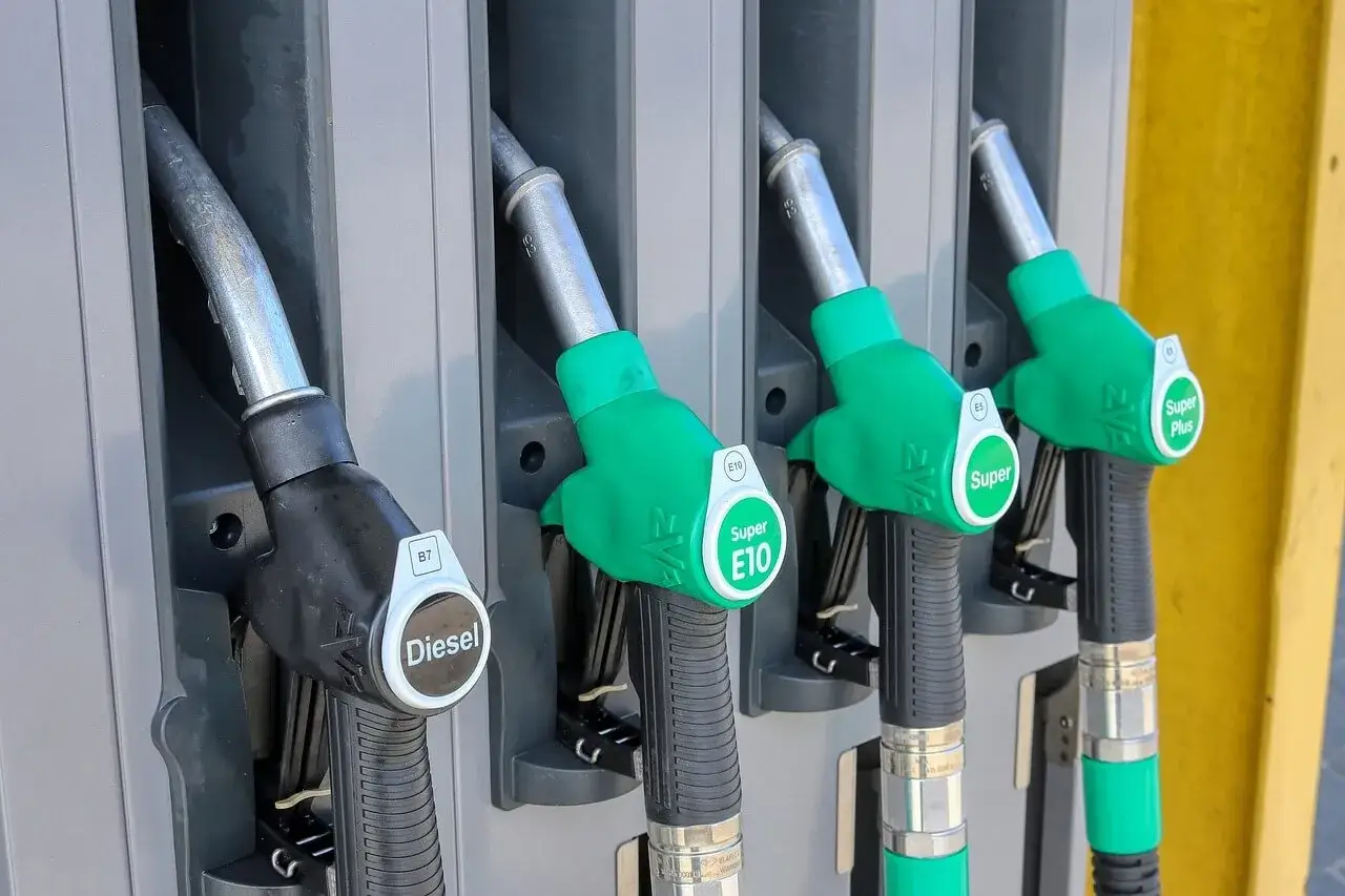 zatankowanie złego paliwa na stacji diesel benzyna