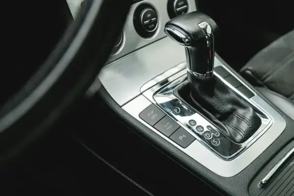 Objawy uszkodzonego sprzęgła hydrokinetycznego: Szarpie automat? Sprawdź!