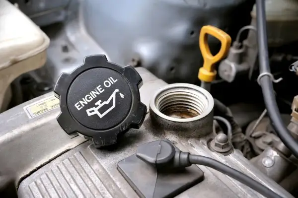 Wymiana oleju 5W30 w dieslu: Jak często? Poznaj fakty!